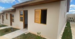 Casas térreas em Caucaia do Alto | 2 Dormitórios com Quintal