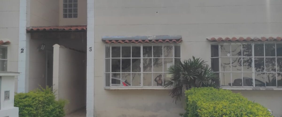 Casa com 2 dormitórios – Condomínio Parque das Arvores